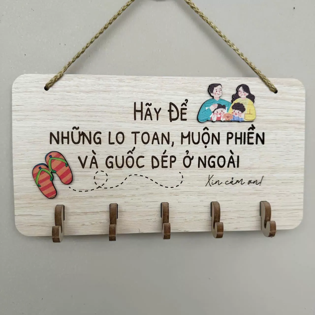 Bảng treo móc khóa