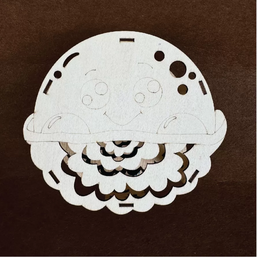 Đèn lồng gỗ tô màu mẫu bánh trăng