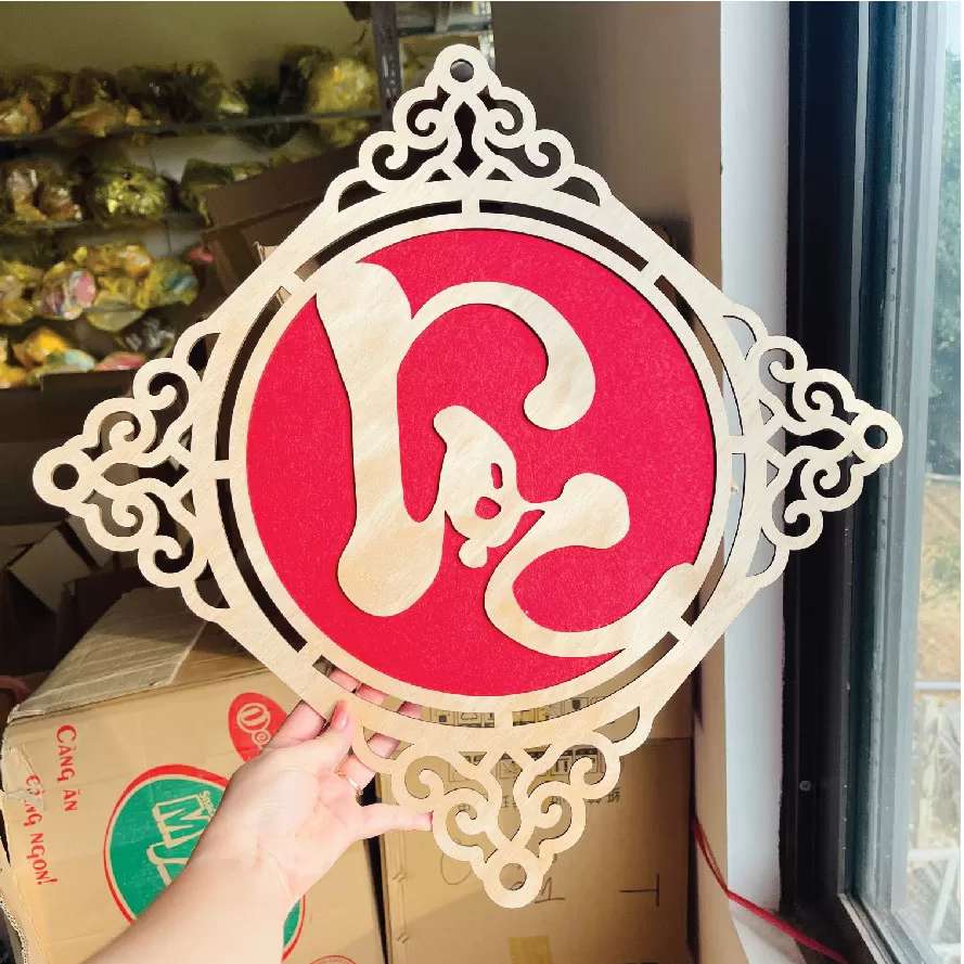 Biển treo gỗ tết chất liệu gỗ phối vải dạ dày dặn siêu đẹp trang trí năm mới