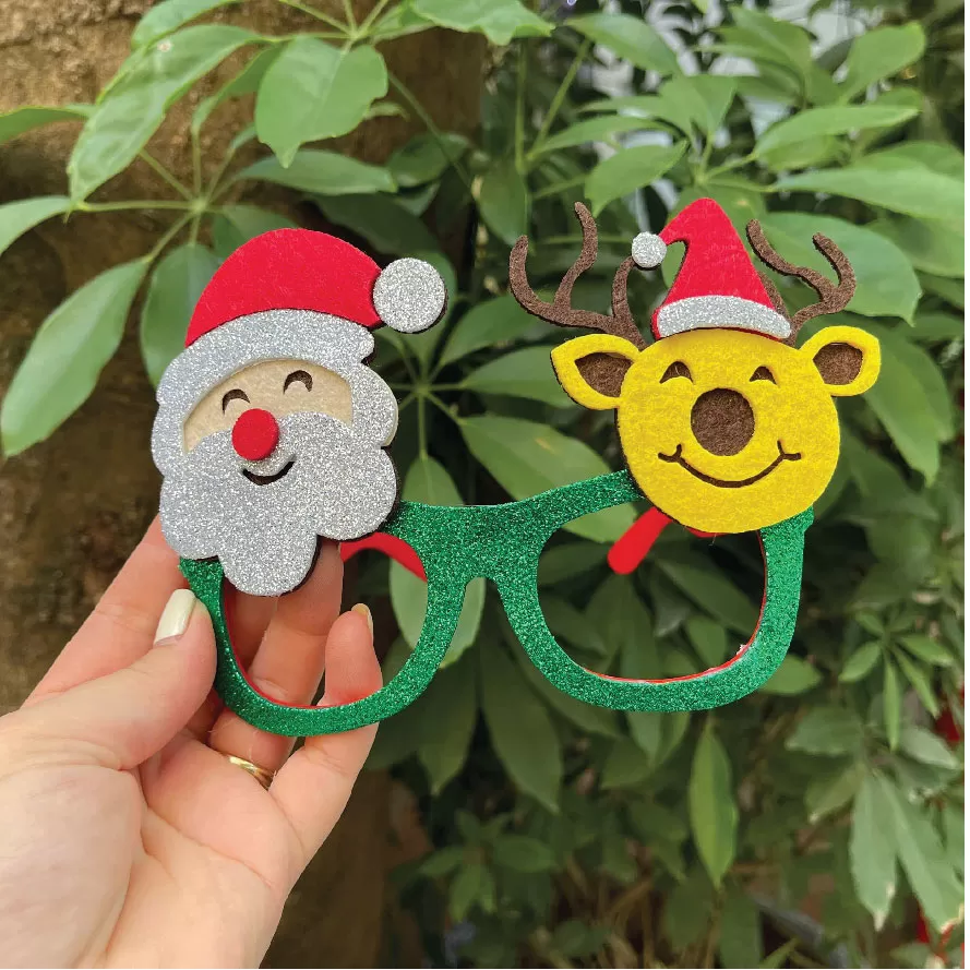 Kính ông già và nai