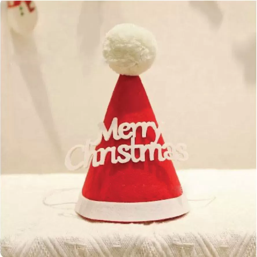 Mũ đỏ quả bông